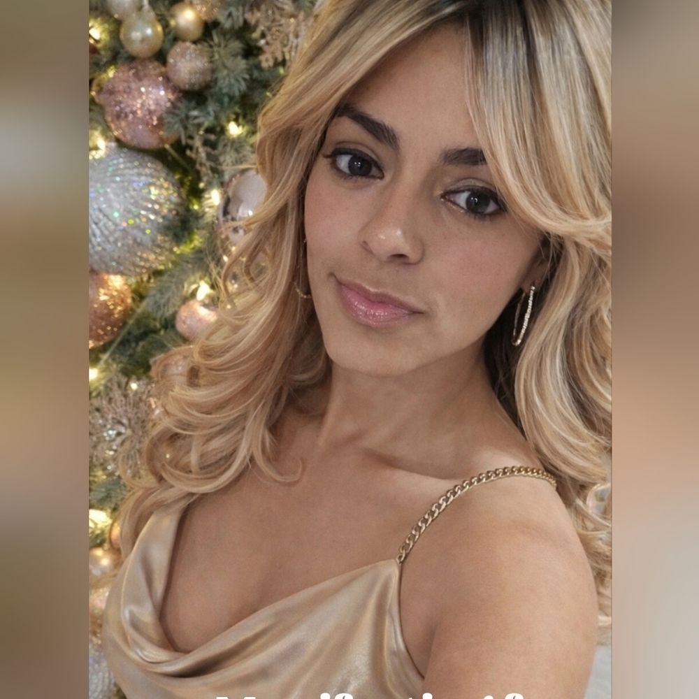 Meet your Posher, Aurora